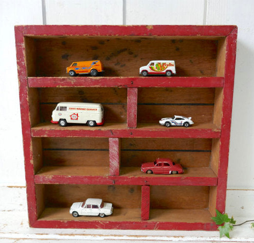 木製 シャビー 赤 仕切り付き ヴィンテージ シェルフ 飾り棚 コレクションボックス USA