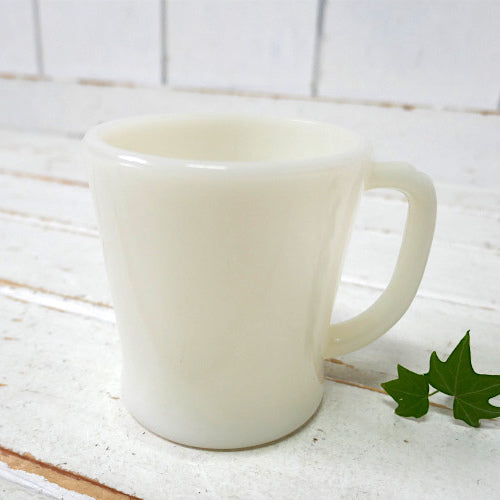 Fire King ファイヤーキング アイボリー Dハンドル 50's マグカップ コーヒーマグ 食器 ミルクガラス USA