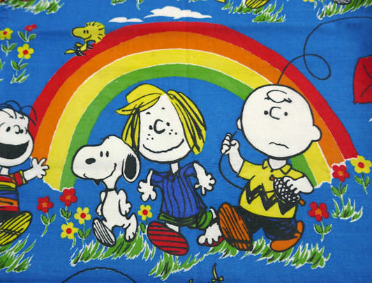 SNOOPY スヌーピー ピーナッツの仲間たち レインボー 虹 凧揚げ 60's ヴィンテージ カーテン 生地 ファブリック テキスタイル USA