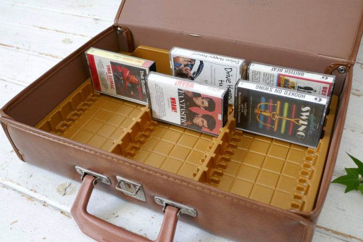 レトロ ブラウンカラー フェイクレザー 70's 80's ヴィンテージ カセットテープケース 収納ケース トランク
