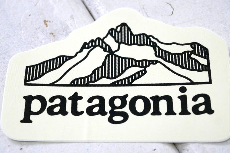 パタゴニア patagonia ステッカー 雪山 マウンテン USA カリフォルニア アウトドアブランド 登山