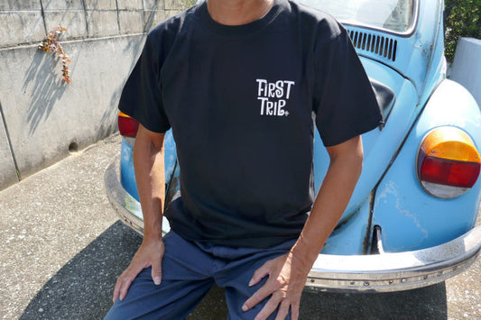 First Trip ファーストトリップ スマイル&キノコ 60's デザイン ブラック オリジナル Tシャツ 新品 アパレル