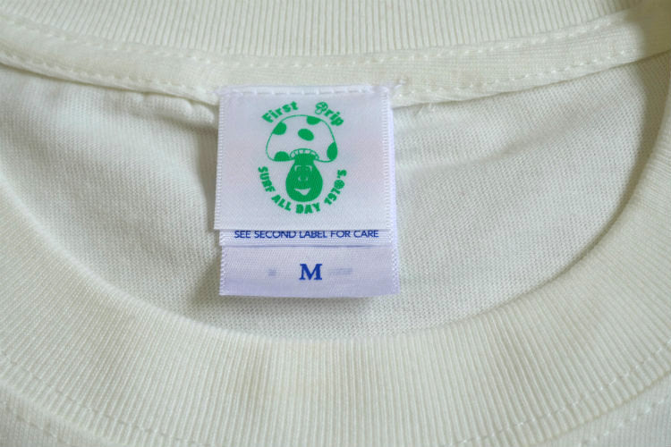 First Trip ファーストトリップ スマイル&キノコ 60's デザイン バニラホワイト オリジナル Tシャツ 新品 アパレル