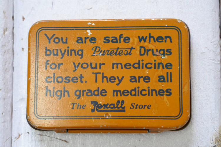 Puretest Aspirin Tablets US 902 薬缶 タブレット 小さな ヴィンテージ ティン缶 薬局 アンティーク 1950's 印刷物付き