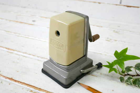 BOSTON ボストン アイボリー バキュームタイプ 一つ穴 ヴィンテージ ペンシルシャープナー 鉛筆削り USA