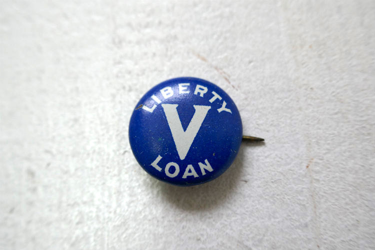 LIBERTY V LOAN ヴィンテージ 缶バッジ 1930~1940s USA 第二次世界大戦 WWII デッドストックビンテージファッション