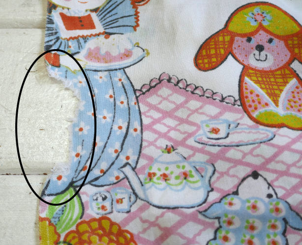 レトロ 女の子 ネコ 犬 羊 動物 ピクニック メルヘン ヴィンテージ ユーズドシーツ(1/2) USA