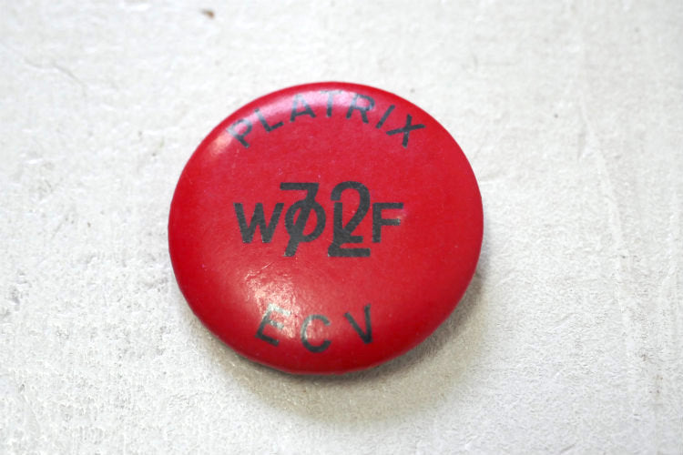 WOLF 1972 PLATRIX ECV ヴィンテージ 缶バッジ USA ファッション アクセサリー