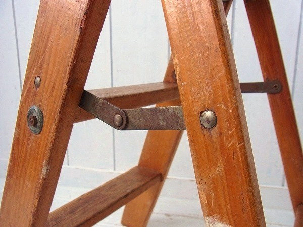 古い木製のアンティーク・ステップラダー/脚立/ガーデニング USA