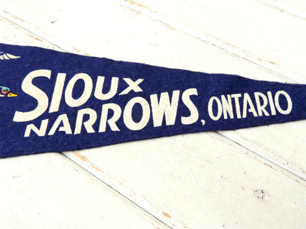カナダ・SIOUX NARROWS ONTARIO アメリカンビンテージ・ペナント・旗・店内装飾