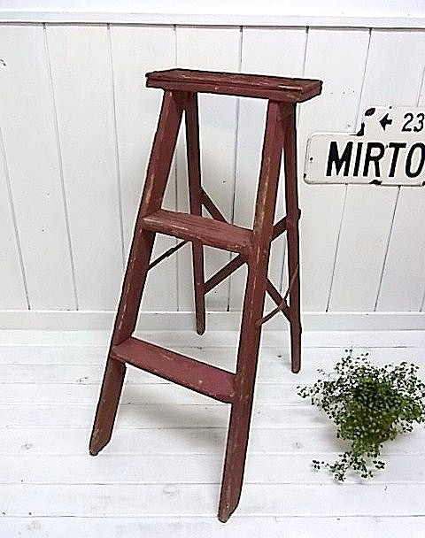 ミドルサイズの木製アンティーク・ステップラダー/脚立 USA