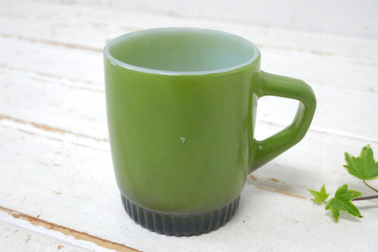 Fire King ファイヤーキング オリーブグリーン×ブラック リブドボトム マグカップ 食器