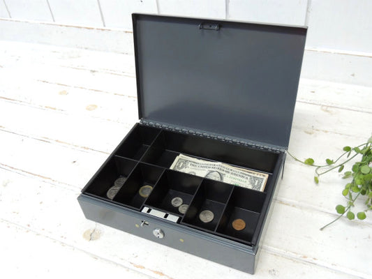 【LIT-NING・カリフォルニア】工業系・仕切り付き・ビンテージ・キャッシュボックス/金庫USA