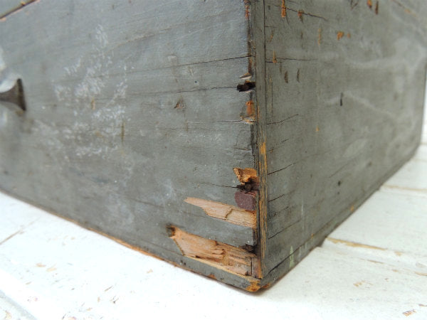 ミリタリーカラー・仕切り付き・木製・ヴィンテージ・木箱・ウッドボックス・工具箱 USA・トランク