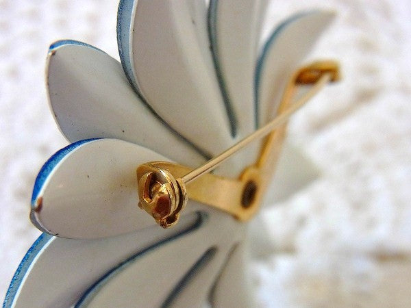 レトロなフラワーモチーフ・デッドストック・ヴィンテージ・ブローチ/スカーフ留め/アクセサリー USA