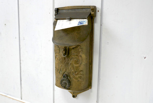 ヴィクトリアン 壁掛け式 真鍮 アンティーク・メールボックス・郵便受け・ポスト USA エレガント