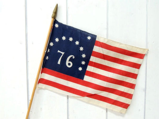 13星・星条旗 アメリカ合衆国・1776~1976年・独立記念 フラッグ・旗・木製 US