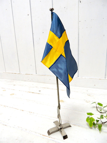 【SWEDEN・スウェーデン王国】国旗・ヴィンテージ・卓上フラッグ・旗・デスクトップ