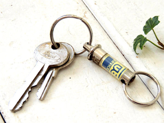 【TUBE】USアドバタイジング・インダストリアル・ビンテージ・キーホルダー・アメ車・フォードkey