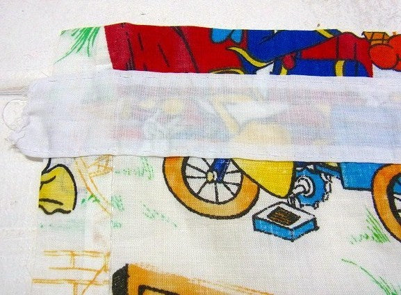 【OLDミッキーマウス】ミッキー&フレンズ・お祭り柄・ヴィンテージ・カーテン/生地/ファブリック