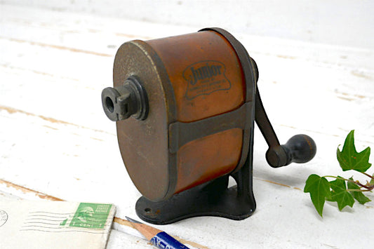 Junior・AUTOMATIC・1つ穴タイプ・アンティーク・ペンシルシャープナー・鉛筆削り・USA