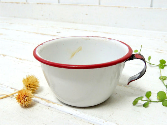 ホワイト×レッド シャビー・アンティーク・ホーローカップ 琺瑯 エナメルウェア USA