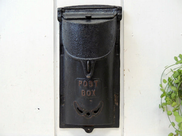 【POST BOX】USA!黒色のキャストアイアン製・アンティーク・メールボックス/郵便受け/ポスト