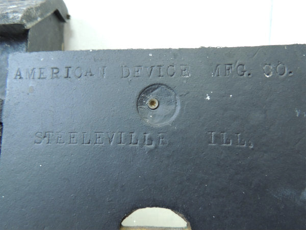 USA!黒色のキャストアイアン製・アンティーク・メールボックス/郵便受け/ポスト