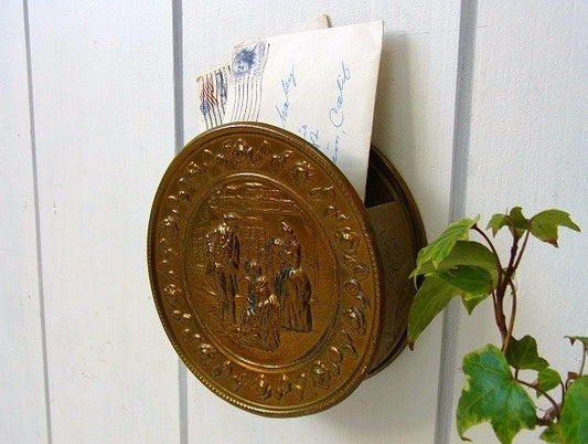 イギリス製・壁掛けアンティーク・ホルダー/レターホルダー/壁飾り/小物入れ