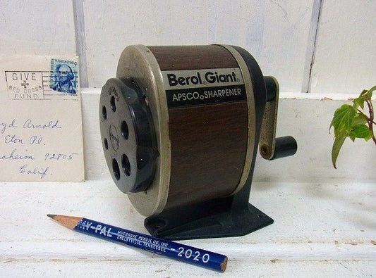 【BELRO GIANT】ウッド柄・アンティーク・ペンシルシャープナー/鉛筆削り USA