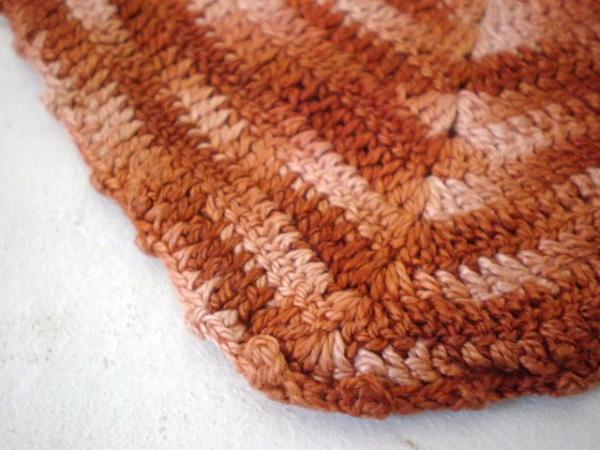 USA・ハンドメイド・手編み・ヴィンテージ・ポットホルダー(ブラウン)