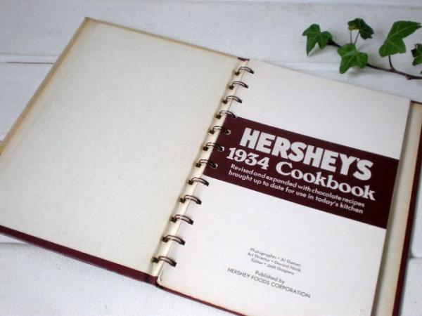 USA　『HERSHEY'S 1934　Cookbook』ハーシー・70’sヴィンテージ・レシピ本