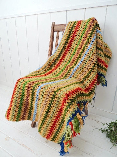 レトロカラー・ボーダー柄・手編みニット・フリンジ付き・ヴィンテージ・ブランケット・ひざ掛け USA