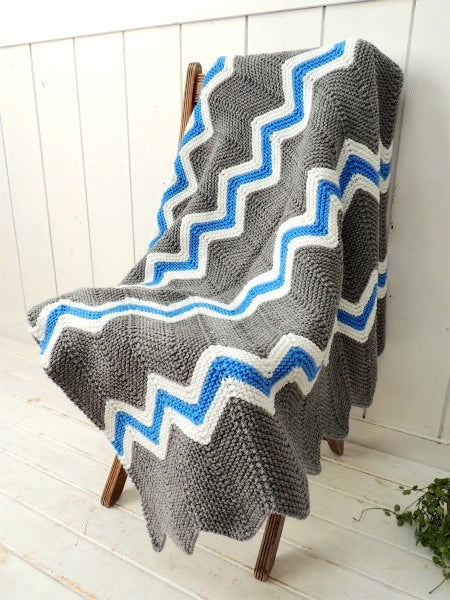グレー×ホワイト×ブルー・大判サイズ・ヴィンテージ・ニット・ブランケット・ひざ掛け 116×167