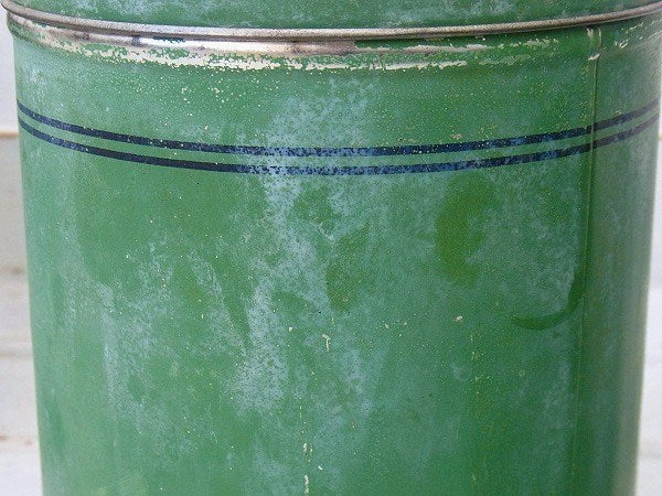 グリーンのティン製・入れ子式・アンティーク・キャニスター・4個セット/ティン缶 USA
