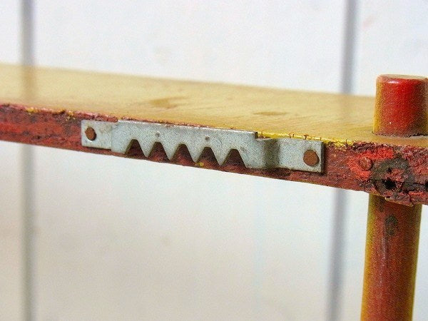 シャビーな木製のアンティーク・3段シェルフ/飾り棚/ウォールシェルフ USA