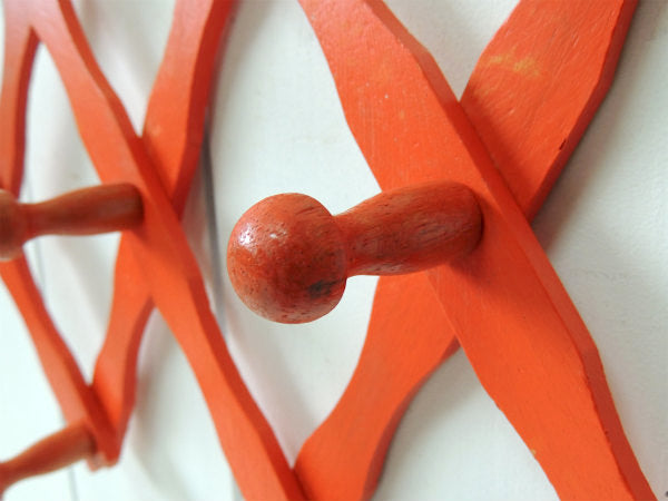 【レトロポップ】オレンジ色・木製・ジャバラ式・ヴィンテージ・ハットラック/コートフック USA