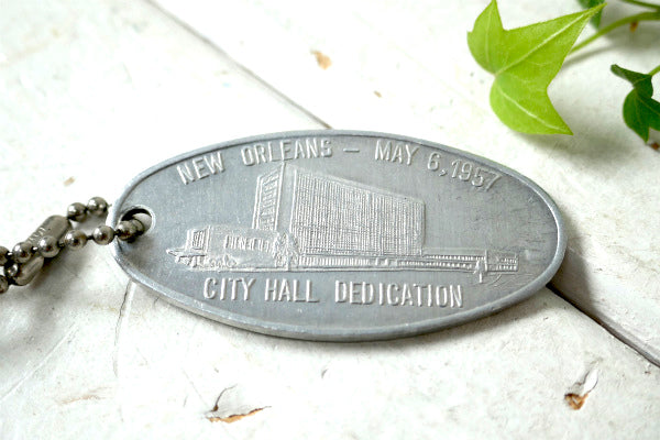 1957s・ニューオリンズ・ルイジアナ州・シティホール 記念品 キーホルダー・古鍵2本付き