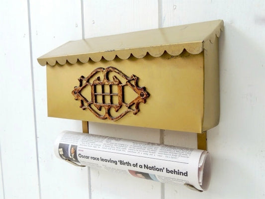 ゴールド色・レトロモチーフ&新聞受け付き・横型・ヴィンテージ・メールボックス/郵便受け/ポスト