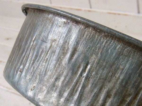 ブリキ製・ヴィンテージ・タライ/たらい USA