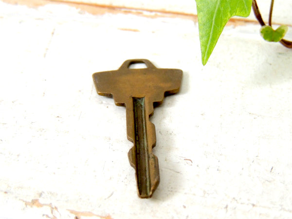 【COLE NATIONAL・真鍮製・Key】オハイオ州・古鍵・USA・アンティーク・キー・英数字