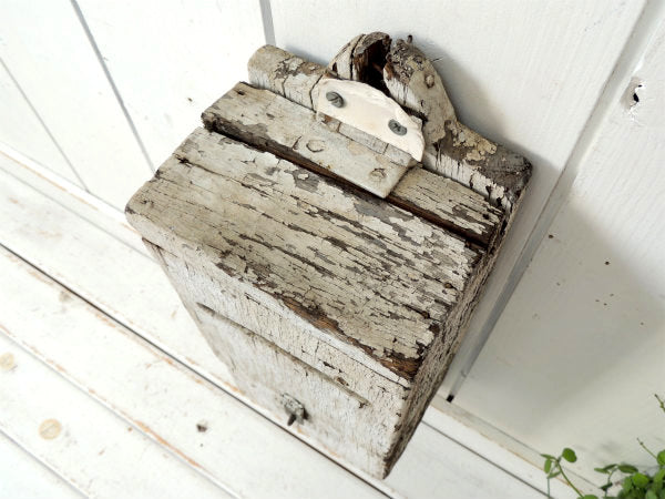 白色のシャビーな木製・アンティーク・メールボックス/郵便受け/ポスト/カントリースタイル