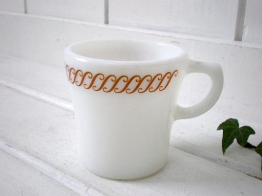 【PYREX】オールドパイレックス・ミルクガラス製・ヴィンテージ・マグカップ/食器