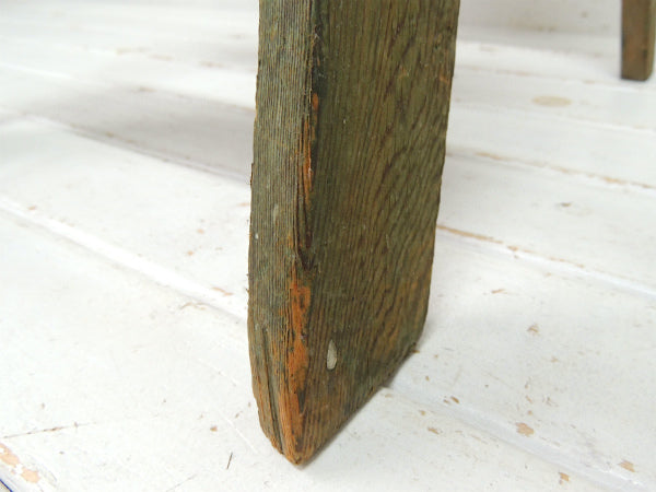 グリーン色・古い木製のシャビーなアンティーク・OLDステップラダー/脚立/ガーデニング