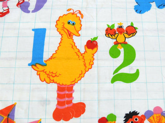 【セサミストリートの仲間たち】アメリカ製・数字柄・ヴィンテージ・ユーズドシーツ(ハーフサイズ)