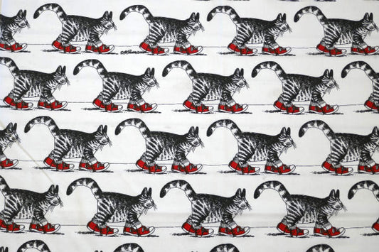 クリバンキャット 赤いスニーカーを履いたネコ 80's ヴィンテージ USEDフラットシーツ 下半分
