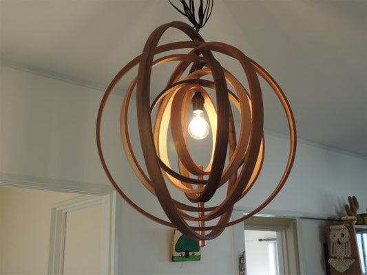 Avis Design カリフォルニア 8連 ペンダントランプ 木製 照明 ライト フープランプ インテリア