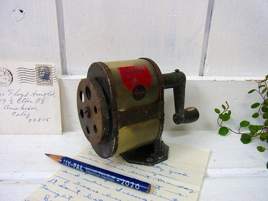 【APSCO・GIANT】アンティーク・ペンシルシャープナー/鉛筆削り USA