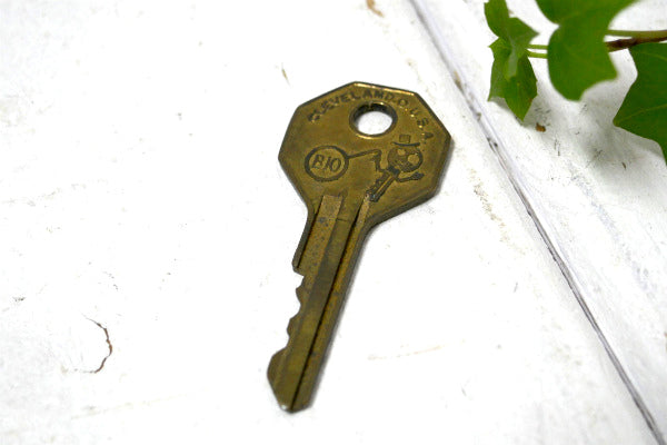 COLE NATIONAL・オハイオ州 真鍮製・Key・古鍵・USA・アンティーク・キー・英数字