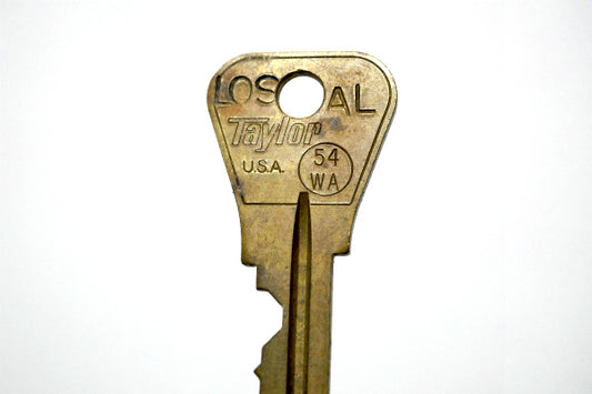 LOS AL アメ車 FITS VR4 A1054 ヴィンテージ 自動車 キー 鍵 USA 真鍮